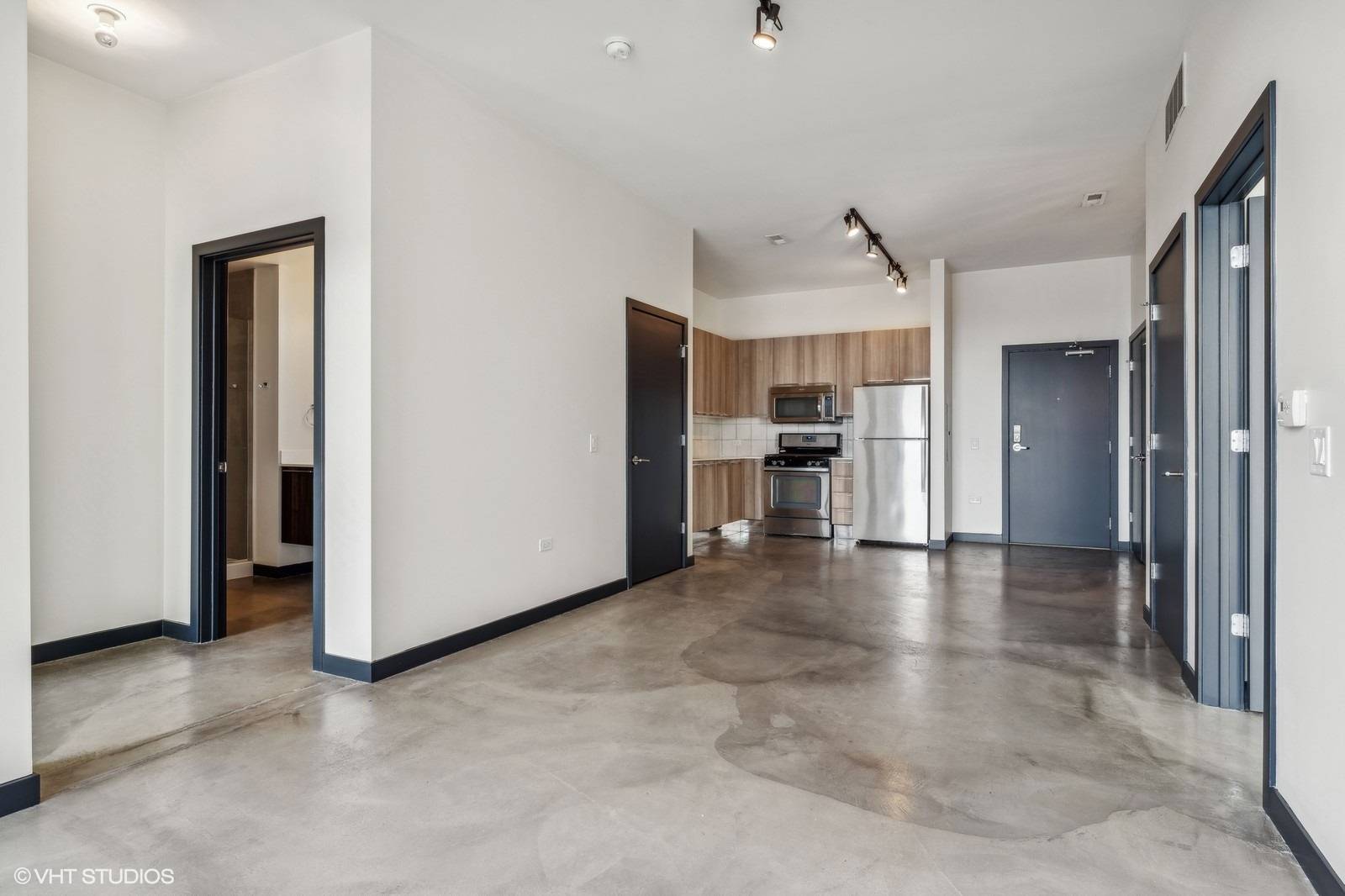 Chicago, IL 60647,1647 N Milwaukee Avenue #308
