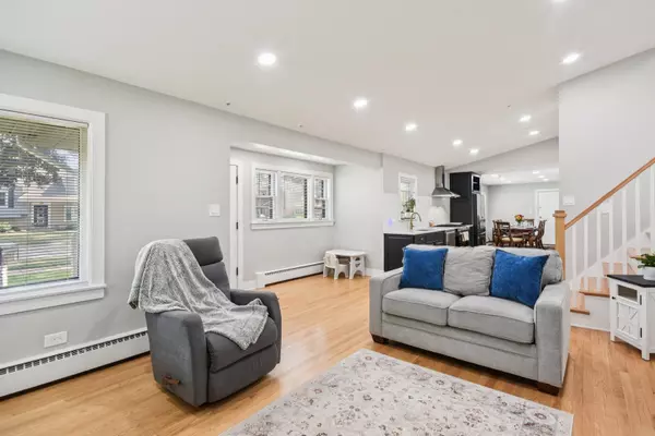 Park Ridge, IL 60068,1610 S Greenwood Avenue