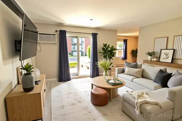 Lake In The Hills, IL 60156,1373 Cunat Court #1B