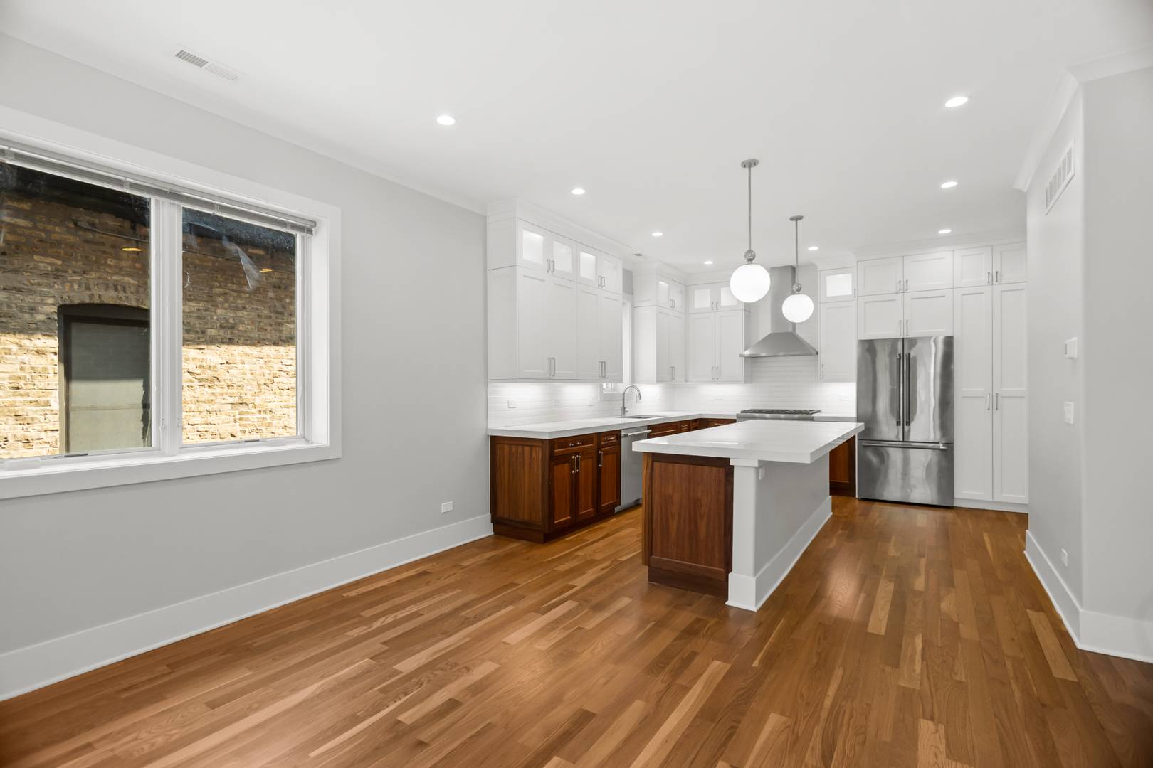 Chicago, IL 60613,4133 N Kenmore Avenue #2N