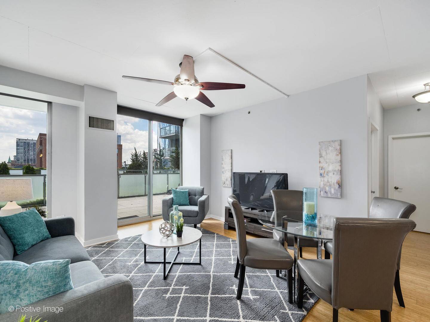 Chicago, IL 60661,659 W Randolph Street #421