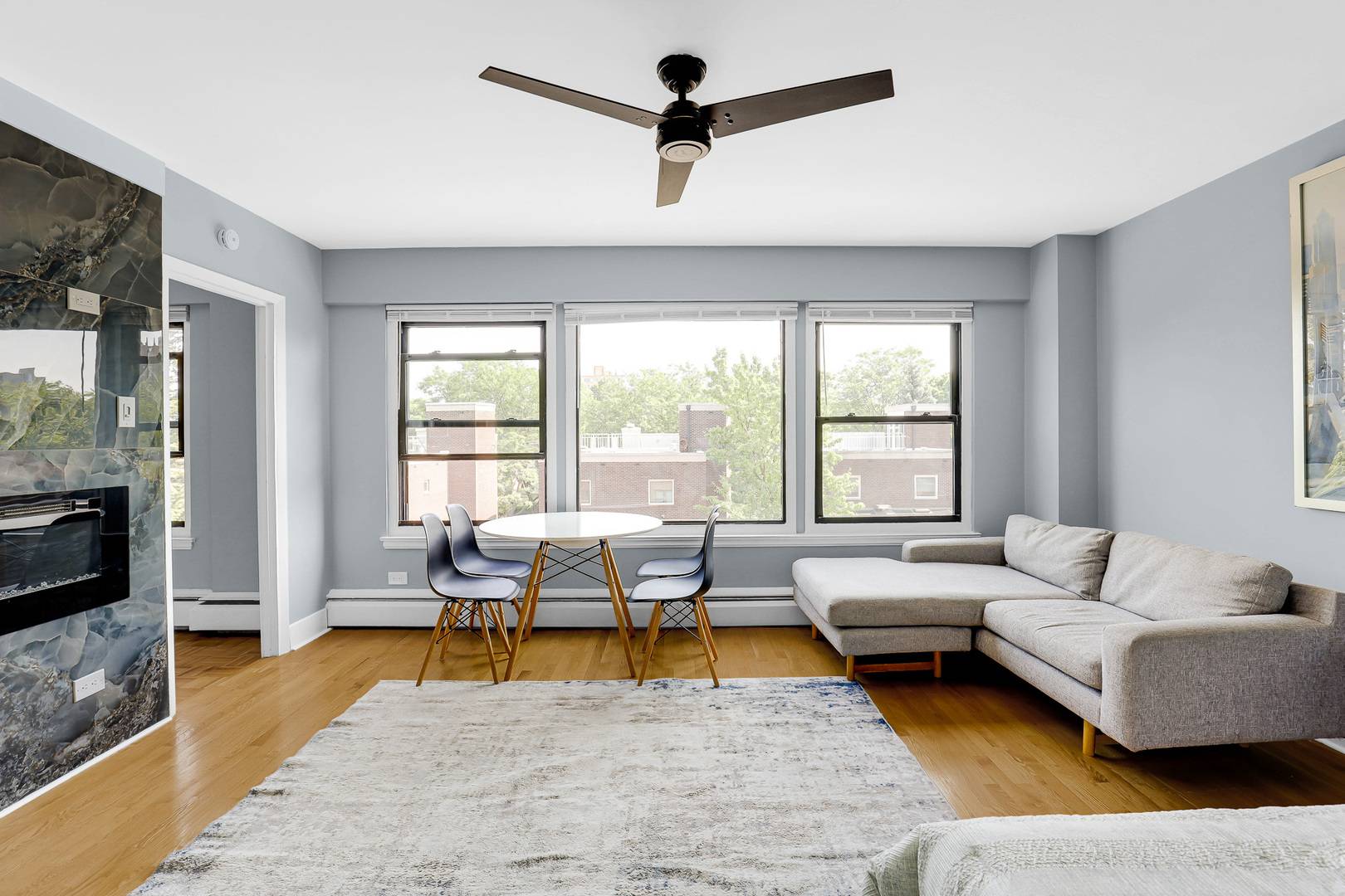 Chicago, IL 60640,4880 N Marine Drive #404
