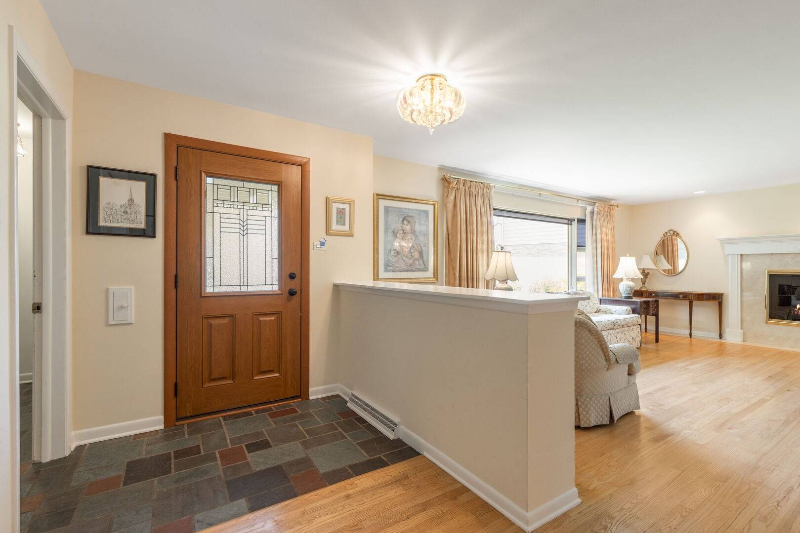Western Springs, IL 60558,5205 Ellington Avenue