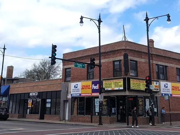 Chicago, IL 60641,4004-4008 W Montrose Avenue