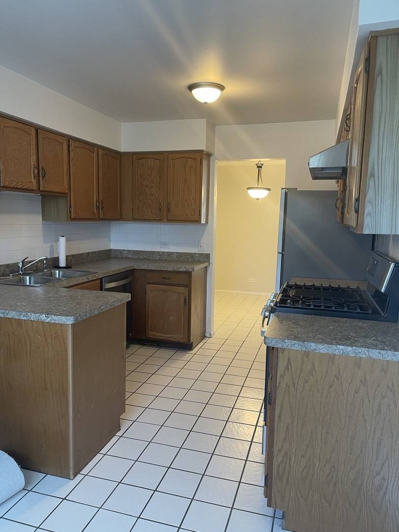 Vernon Hills, IL 60061,186 Hemingway Court #186