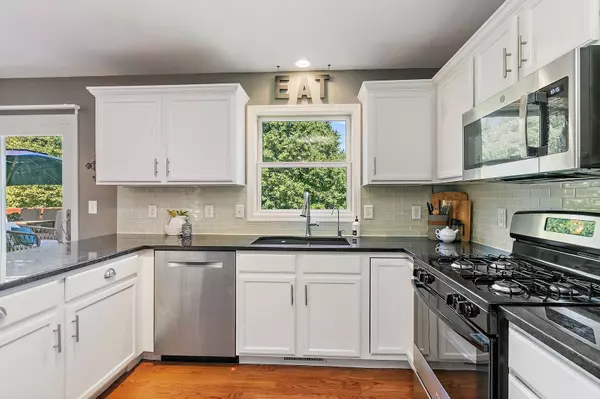 Dekalb, IL 60115,105 Devonshire Drive