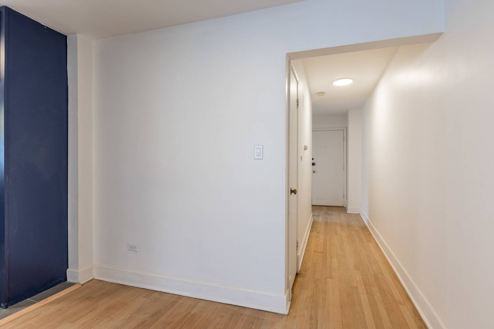 Chicago, IL 60625,4818 N St. Louis Avenue #1