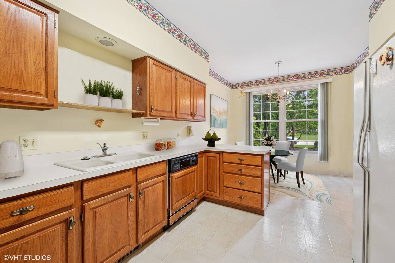 Glenview, IL 60026,2105 Norwich Court