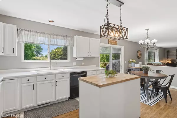 Wadsworth, IL 60083,3175 N Magnolia Lane