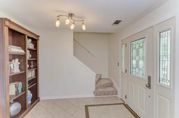 Lombard, IL 60148,1367 S Elizabeth Street