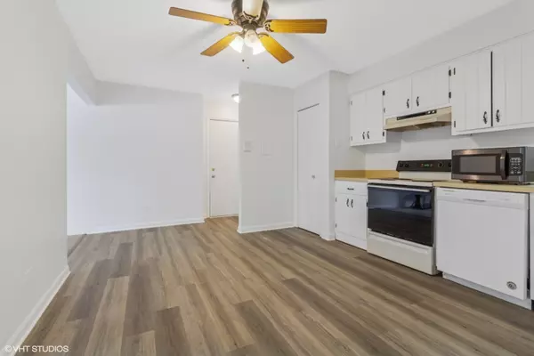 Joliet, IL 60435,214 Madison Street #3A