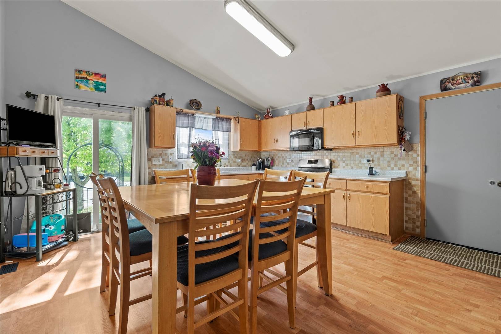 Crest Hill, IL 60403,21016 Longmeadow Drive