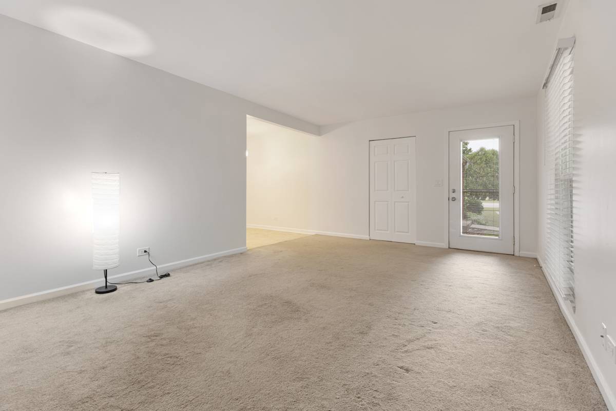 Elk Grove Village, IL 60007,735 Wellington Avenue