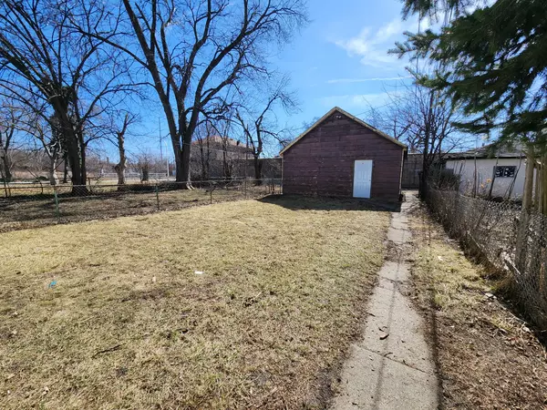 Riverdale, IL 60827,54 E 137th Place