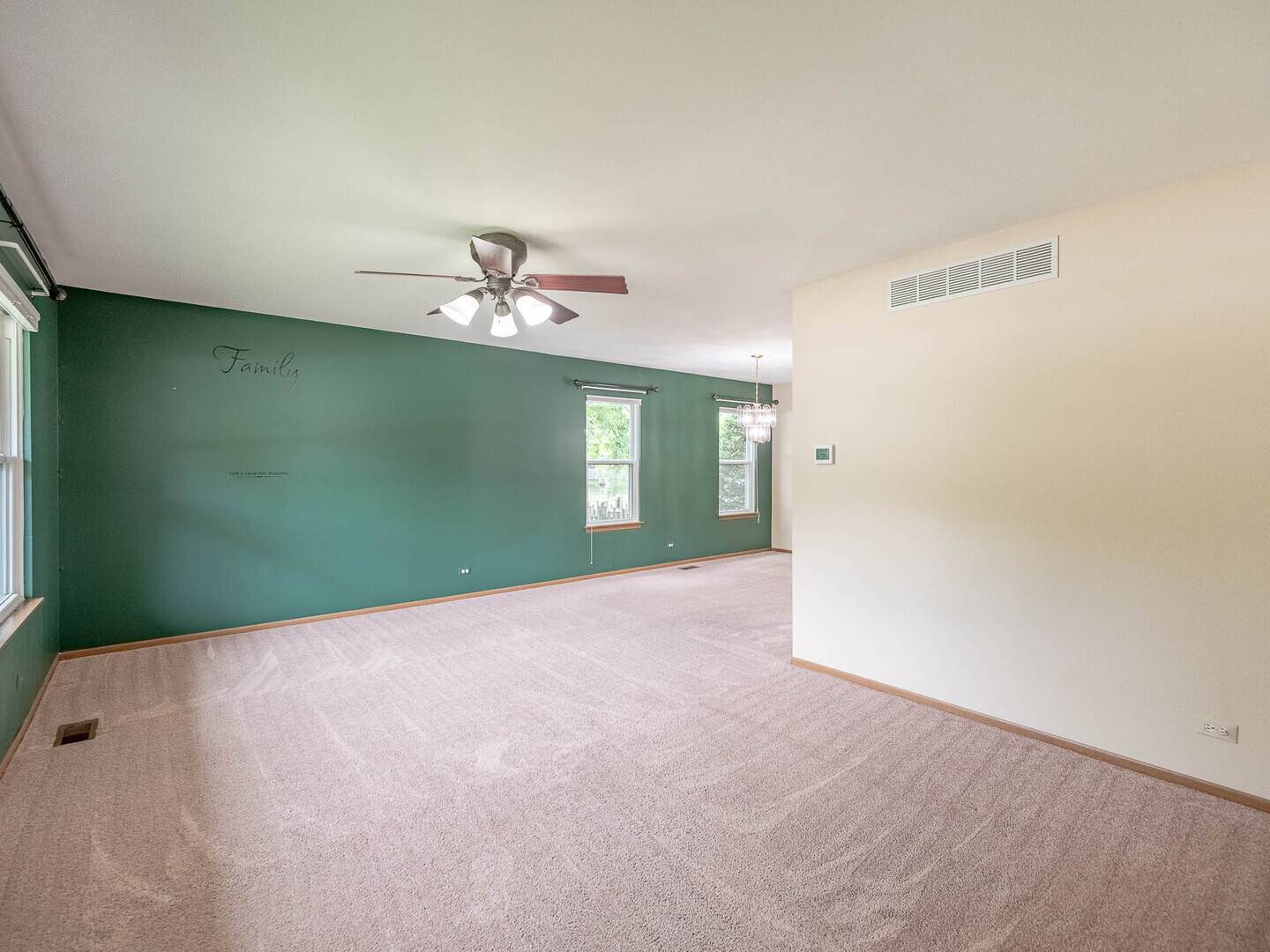 Algonquin, IL 60102,810 Fox Run Lane