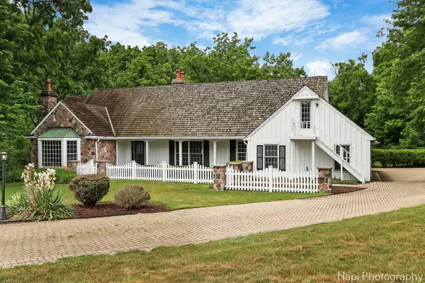 Kildeer, IL 60047,21956 N Hickory Hill Drive