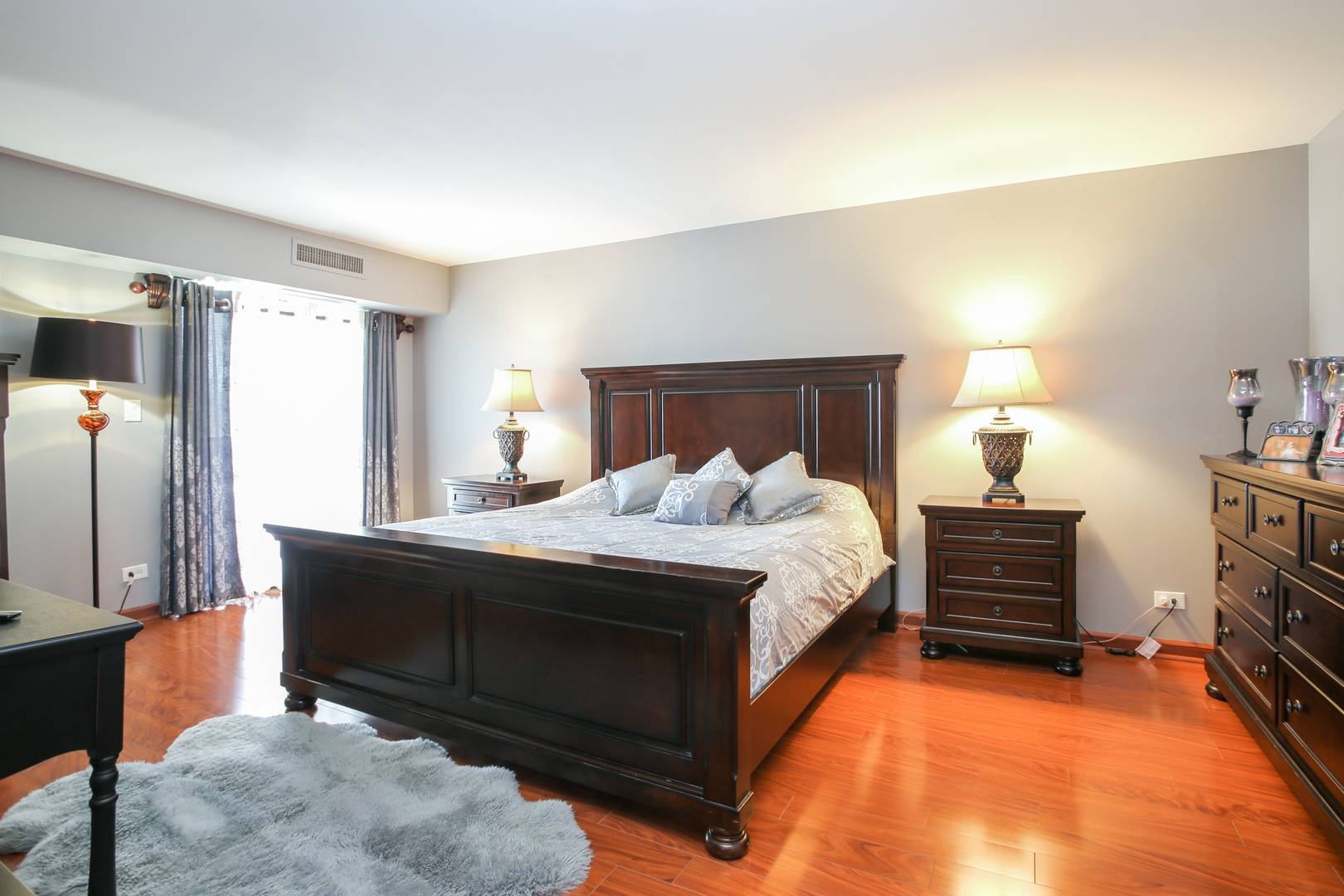 Arlington Heights, IL 60005,1415 E CENTRAL Road #219C