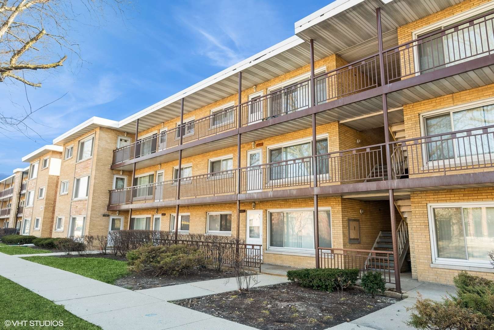 4907 N Harlem Avenue #1, Chicago, IL 60656