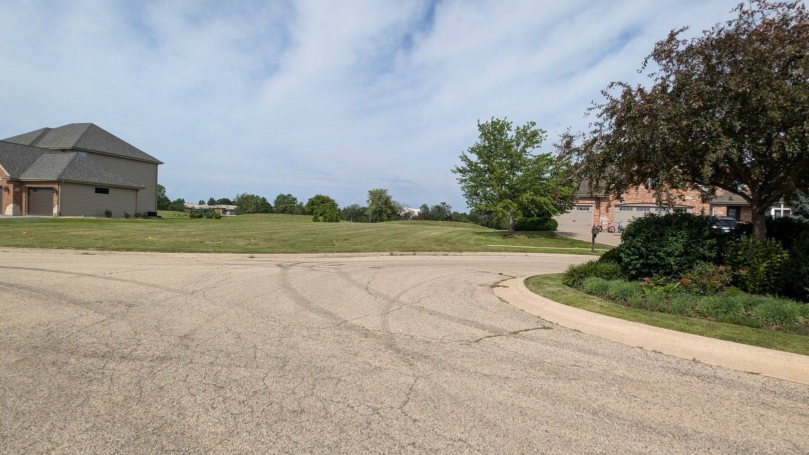 Rockford, IL 61107,906 Tivoli Drive