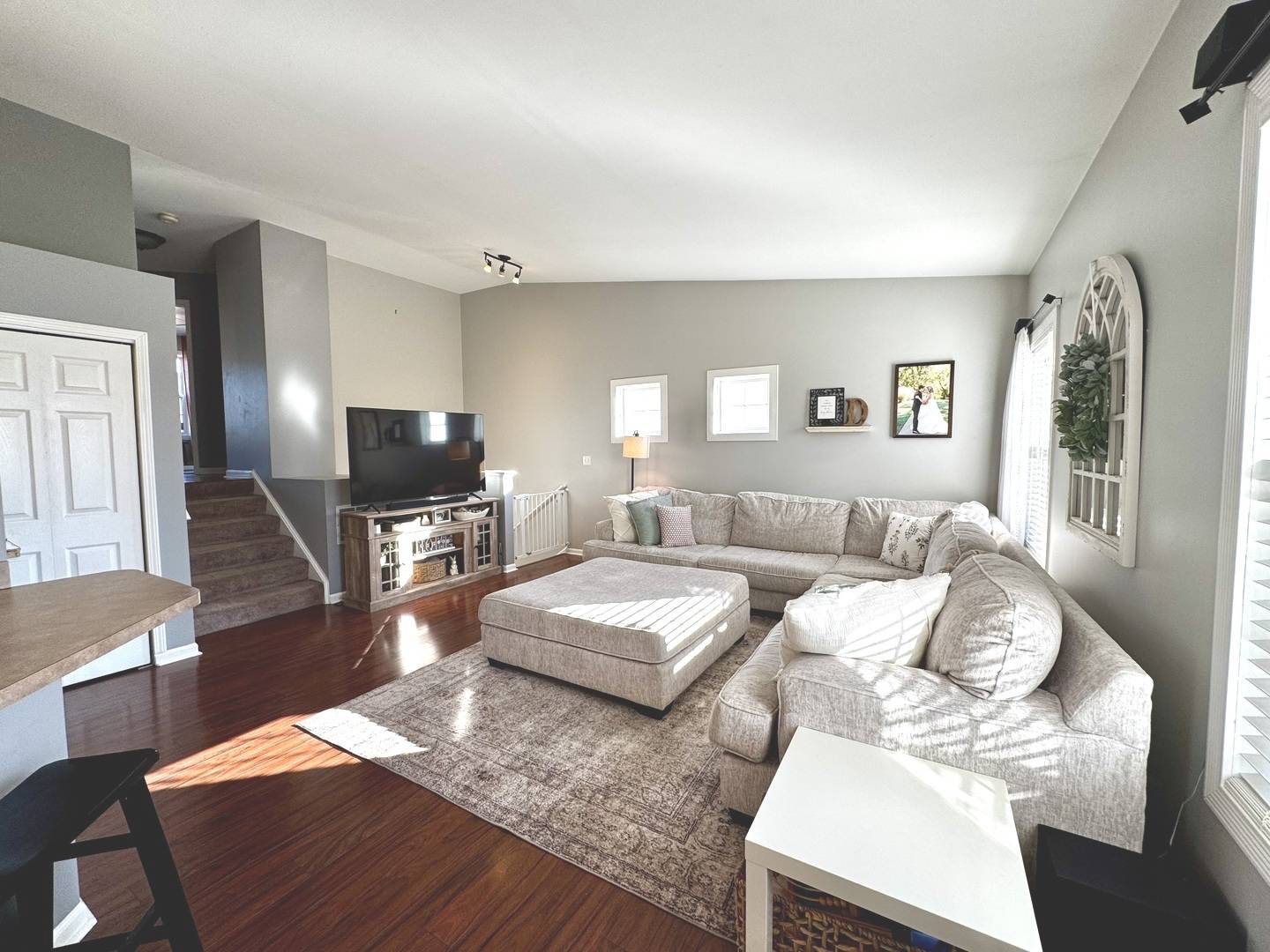 Crest Hill, IL 60403,1321 Acorn Drive