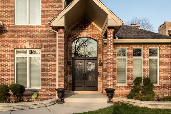 Wood Dale, IL 60191,392 Spruce Road