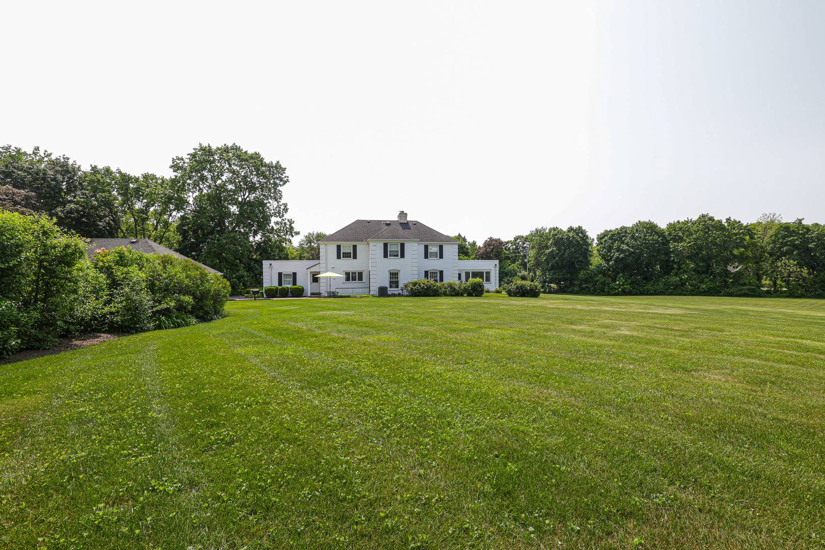Inverness, IL 60067,1596 W Palatine Road