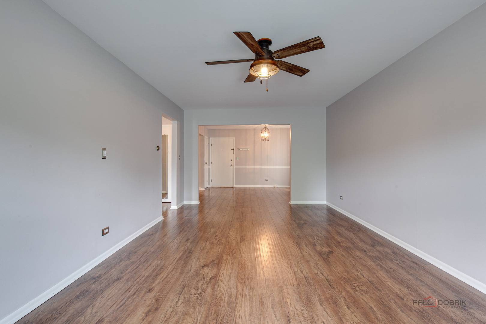 Libertyville, IL 60048,350 Brainerd Avenue #7B