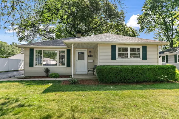 3304 Bobolink Lane, Rolling Meadows, IL 60008