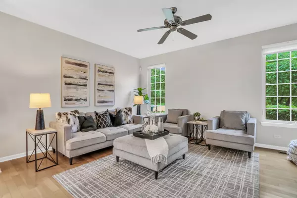 Gurnee, IL 60031,6406 Cunningham Court