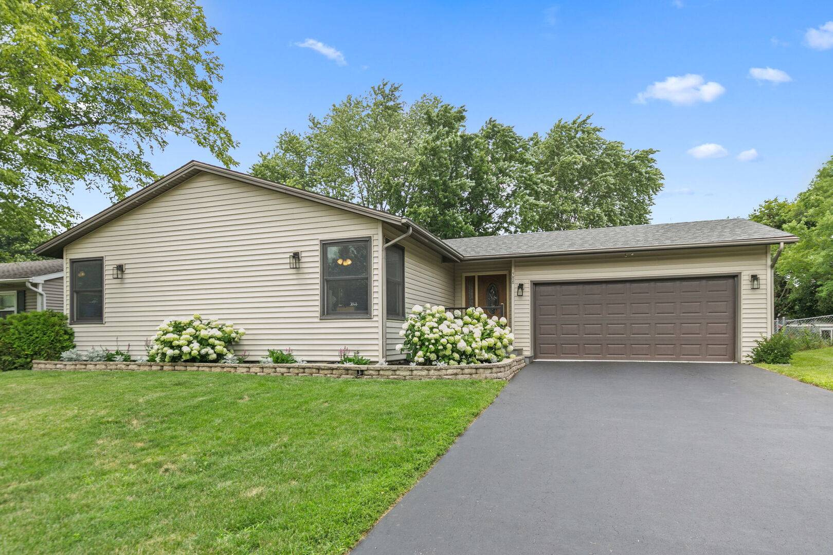 Cary, IL 60013,588 Arthur Drive