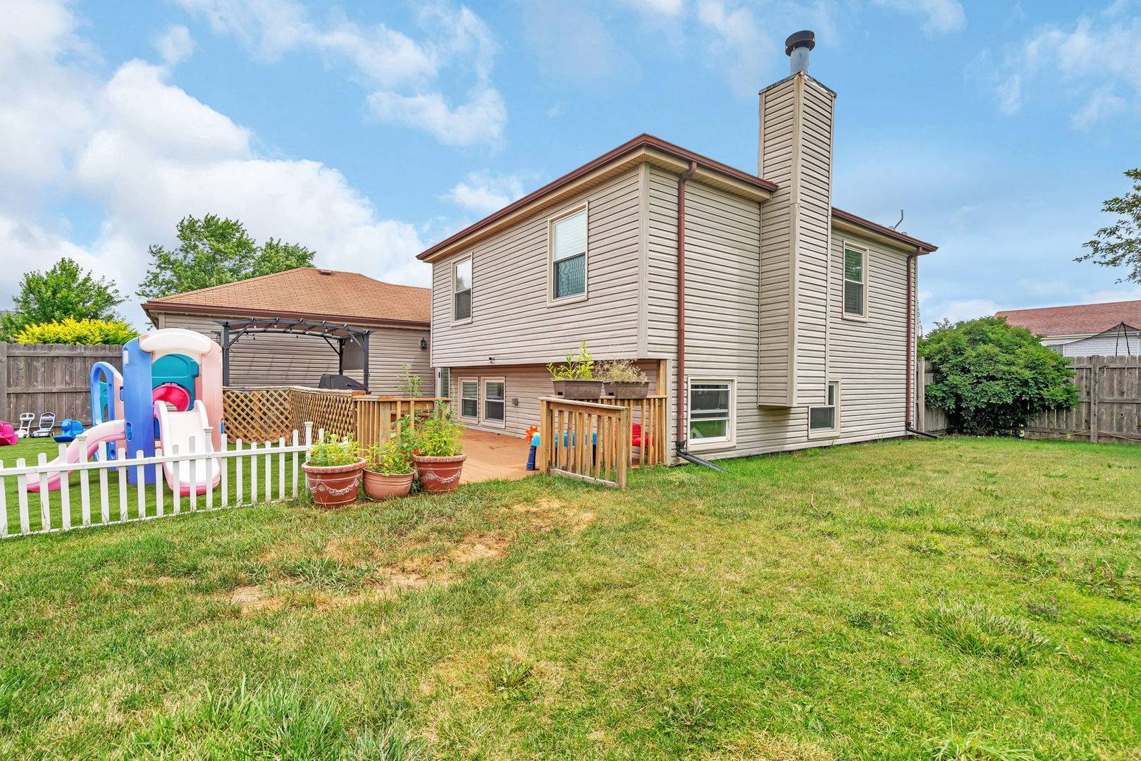 Frankfort, IL 60423,7347 W Benton Drive