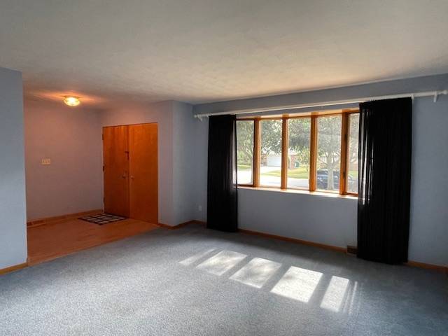 Joliet, IL 60435,512 Tana Lane