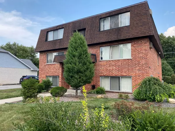 17812 Oak Park Avenue #1S, Tinley Park, IL 60477