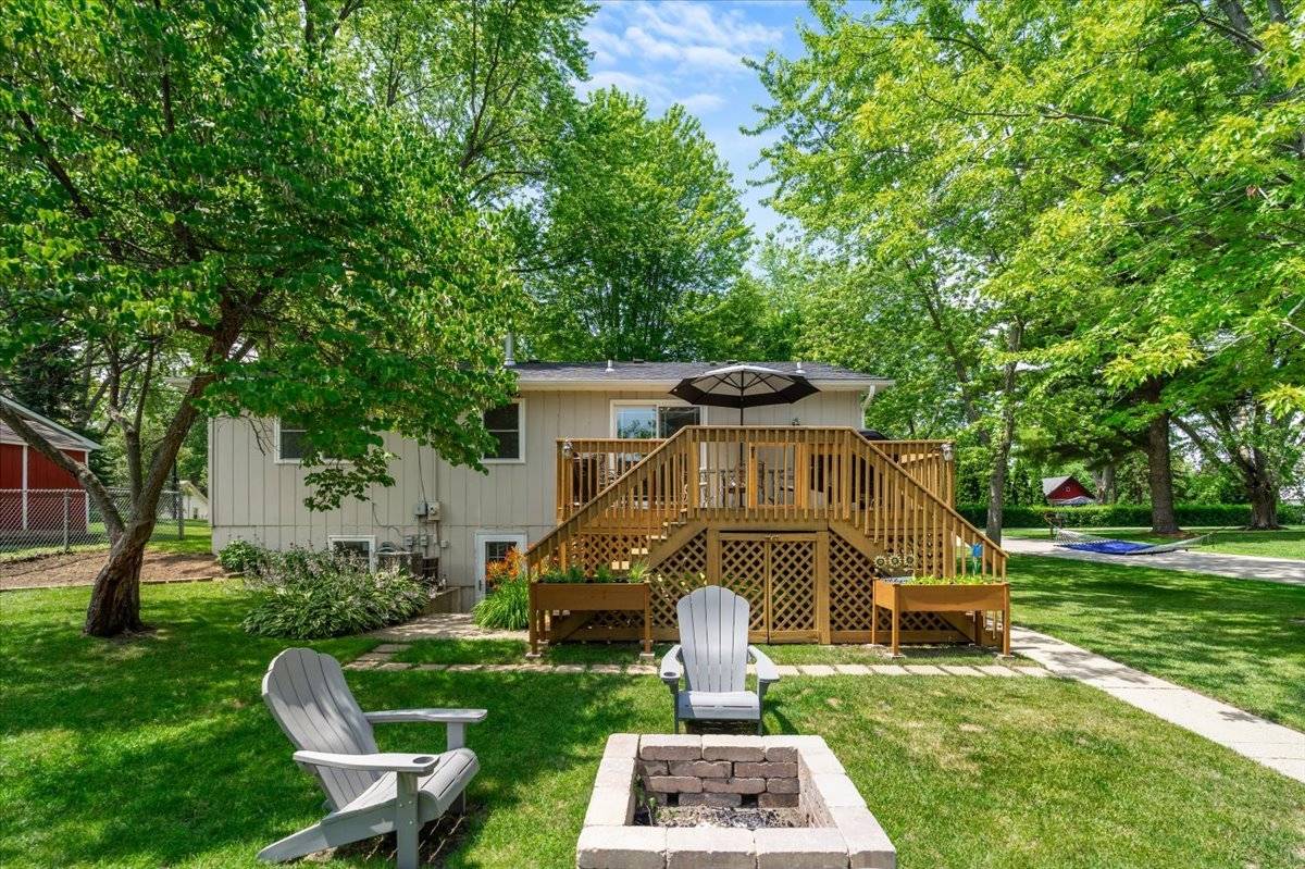 Island Lake, IL 60042,3202 Midway Drive
