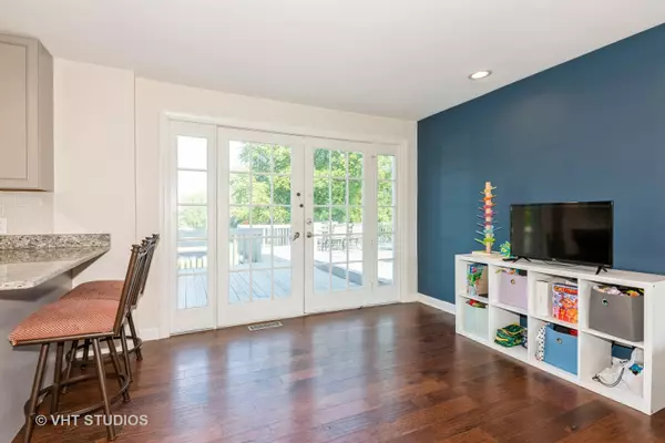 Glen Ellyn, IL 60137,2N617 Virginia Avenue