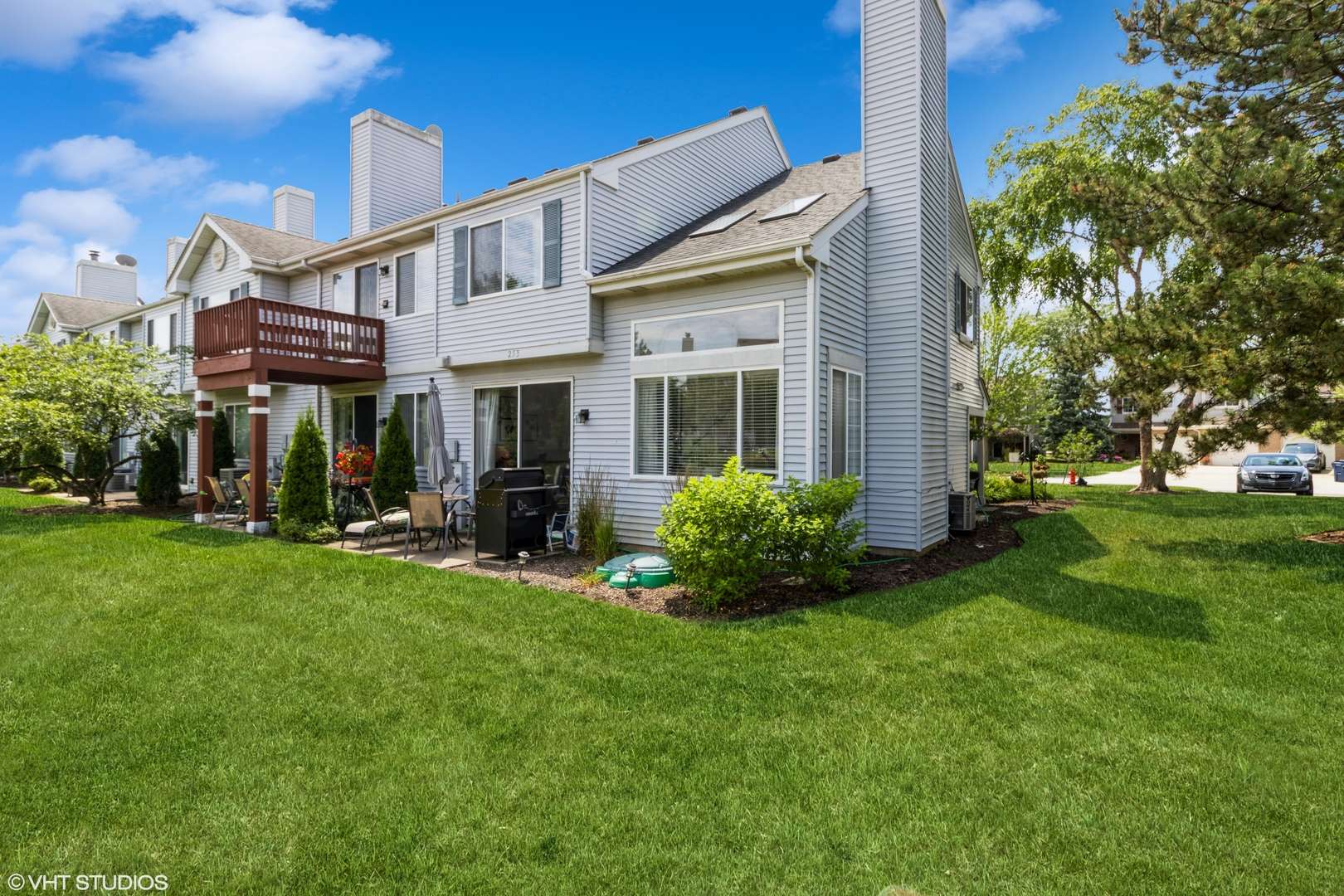 Schaumburg, IL 60194,253 Sierra Pass