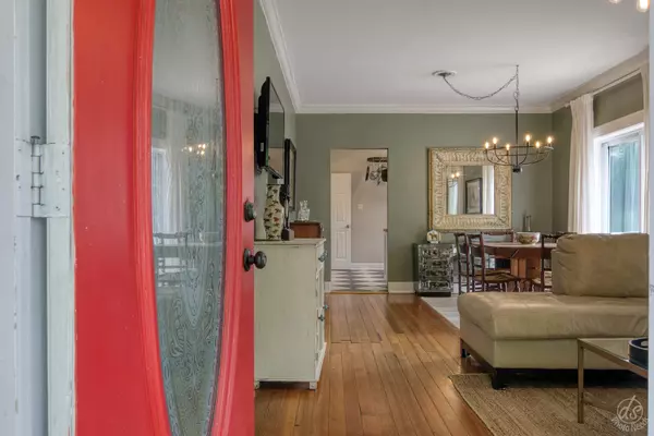 Crystal Lake, IL 60014,275 N Main Street