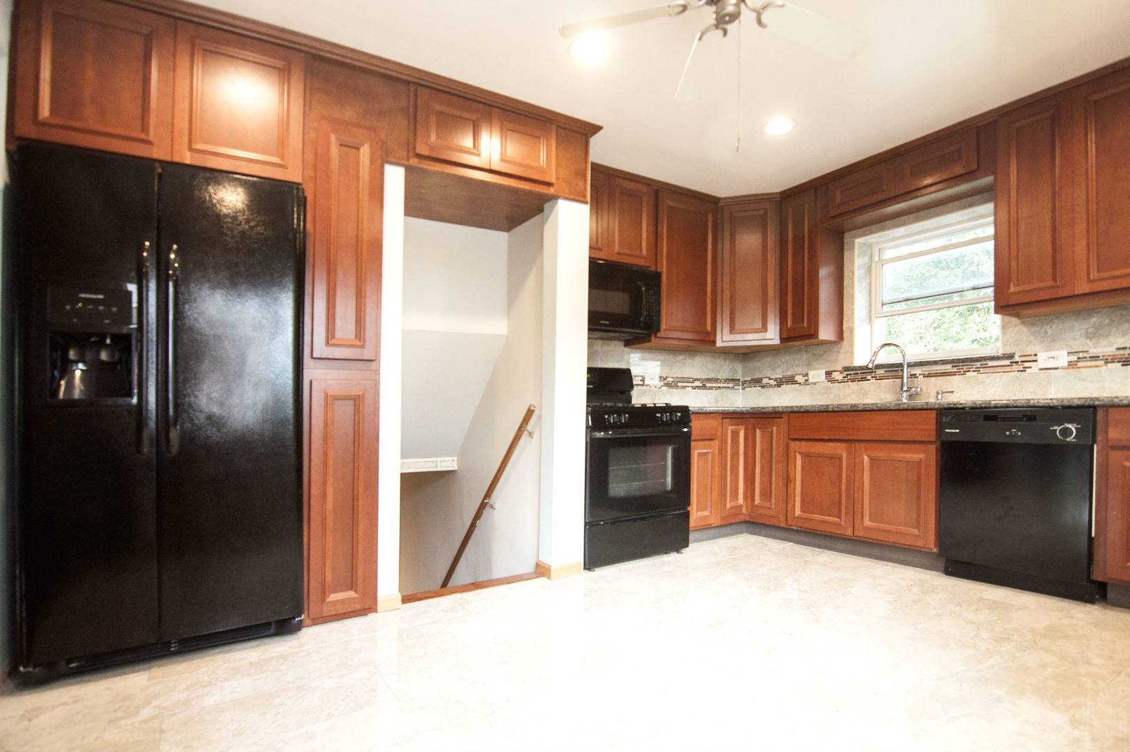 Lombard, IL 60148,1033 S Main Drive