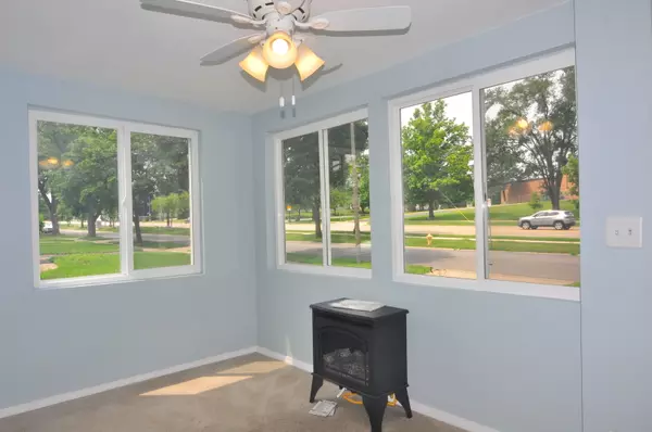 Lombard, IL 60148,1033 S Main Drive