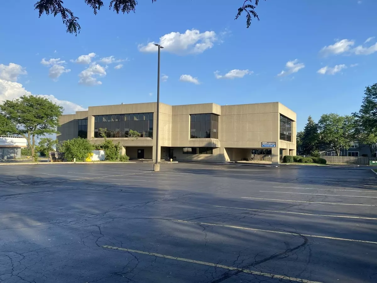 Lombard, IL 60148,2340 S Highland Avenue #370