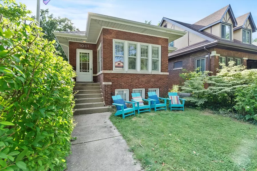 1001 N Taylor Avenue, Oak Park, IL 60302