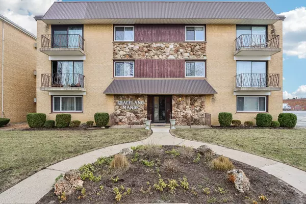 915 Graceland Avenue #1E, Des Plaines, IL 60016