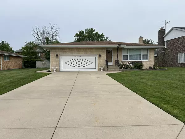 9362 Clancy Drive, Des Plaines, IL 60016