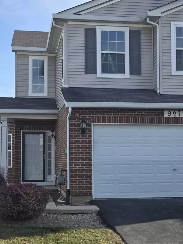 Matteson, IL 60443,921 FIELDSIDE Drive #1231