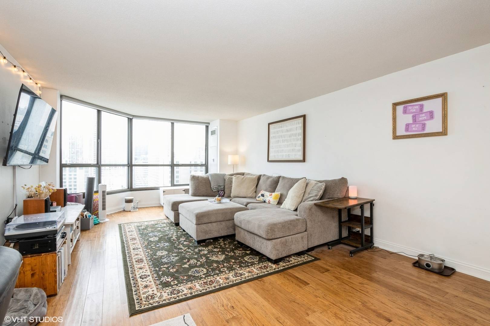 Chicago, IL 60611,405 N Wabash Avenue #1914