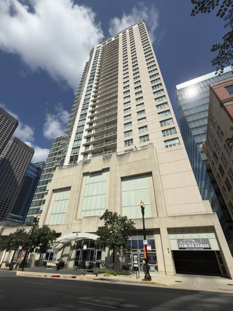 125 S Jefferson Street #P294, Chicago, IL 60661