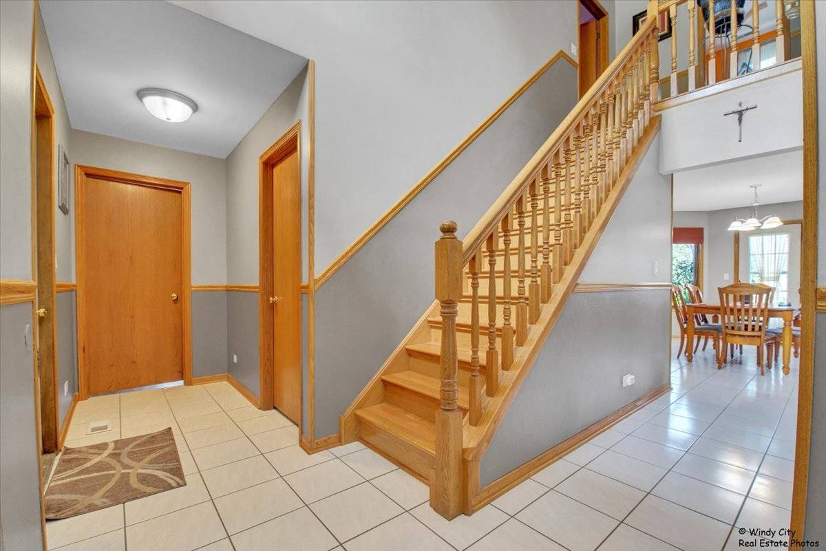 Mokena, IL 60448,9820 Giles Drive