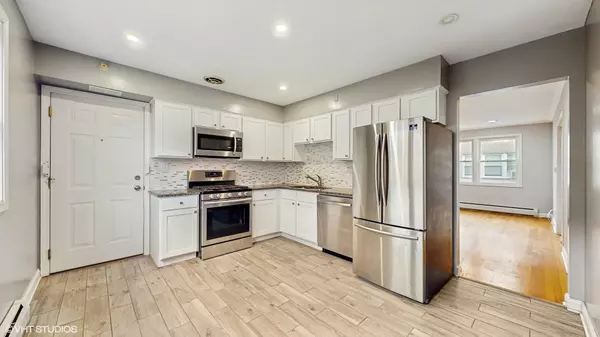 Skokie, IL 60076,4629 Main Street #2A