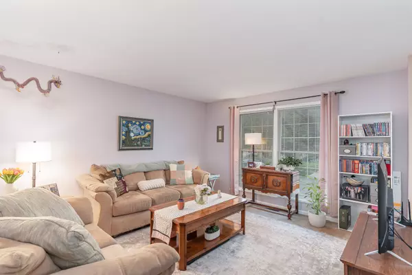 St. Charles, IL 60174,615 S 12th Avenue
