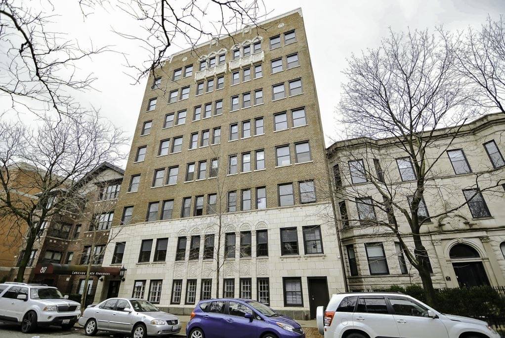 817 W Lakeside Place #609, Chicago, IL 60640